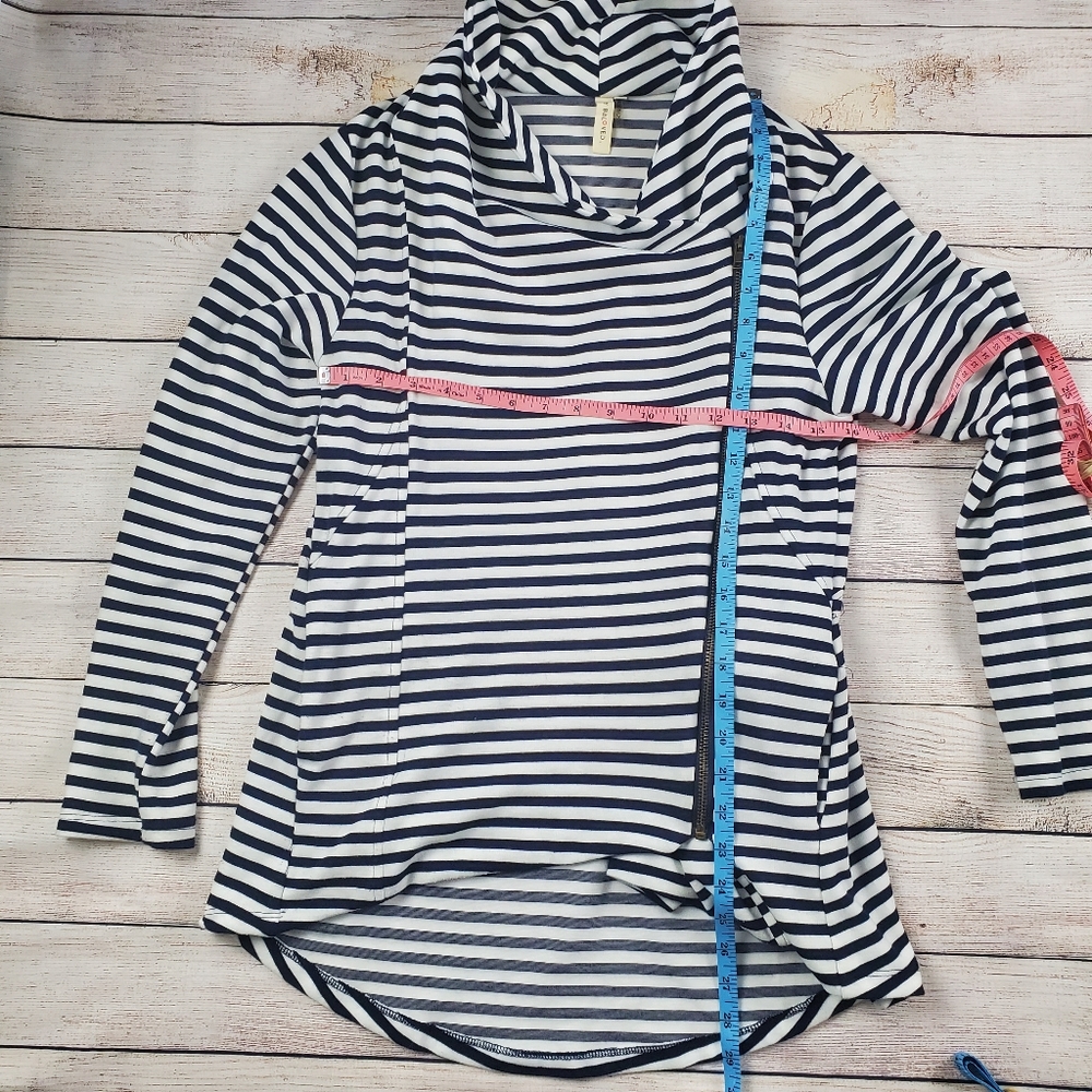 My beloved | asymmetrical zip jacket | medium - Picture 7 of 7